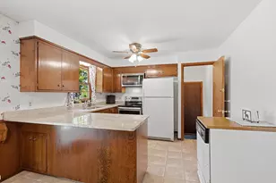 39 Labore Ave, Little Canada, MN 55117 - Photo 5
