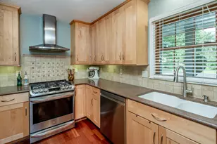 2300 Dahl Ct E, Maplewood, MN 55119 - Photo 35