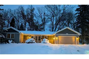 2300 Dahl Ct E, Maplewood, MN 55119 - Photo 1
