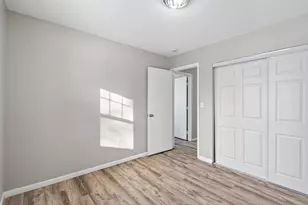 8233 Douglas Ln N, Brooklyn Park, MN 55445 - Photo 27