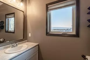 2021 Bluestem Dr, Mankato, MN 56001 - Photo 15