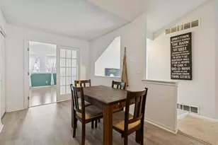 2216 Water Lilly Ln, Eagan, MN 55122 - Photo 7