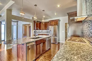 5050 Prosperity Way S, Fargo, ND 58104 - Photo 7