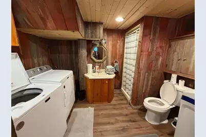 420 3rd Avenue NW, Spring Grove, MN 55974 - Photo 9