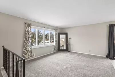 10381 Balsam Lane, Eden Prairie, MN 55347 - Photo 7