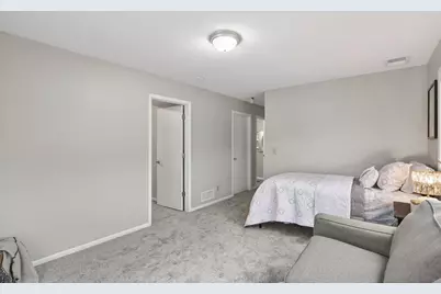 10381 Balsam Lane, Eden Prairie, MN 55347 - Photo 21