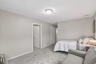 10381 Balsam Ln, Eden Prairie, MN 55347 - Photo 21