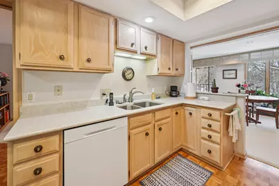 5601 Dewey Hill Road #211, Edina, MN 55439 - Photo 13