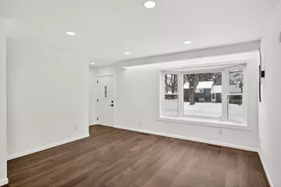 10920 Oak Knoll Terrace N, Hopkins, MN 55305 - Photo 5