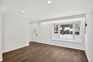 10920 Oak Knoll Terrace N, Hopkins, MN 55305 - Photo 5