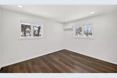 10920 Oak Knoll Terrace N, Hopkins, MN 55305 - Photo 17