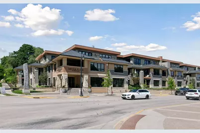 222 Ferndale Road S #105, Wayzata, MN 55391 - Photo 1