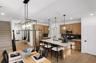 13761 Hollybrook Circle, Apple Valley, MN 55124 - Photo 7