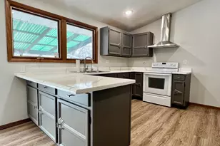 656 Chestnut St, Big Stone City, SD 57216 - Photo 3