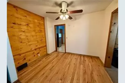 705 N Carver Street, Winthrop, MN 55396 - Photo 9