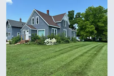 613 3rd Street SW upstairs #2, Willmar, MN 56201 - Photo 1