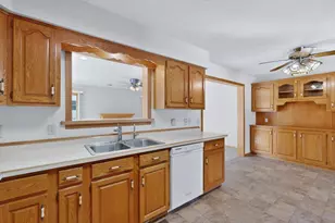 302 Cross St, Lake City, MN 55041 - Photo 21