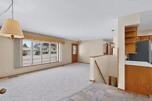 302 Cross St, Lake City, MN 55041 - Photo 7