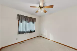 302 Cross St, Lake City, MN 55041 - Photo 27