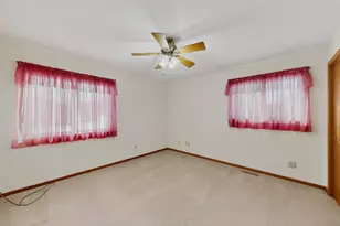 302 Cross St, Lake City, MN 55041 - Photo 27