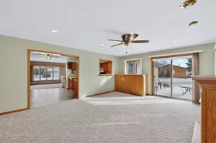 302 Cross St, Lake City, MN 55041 - Photo 17