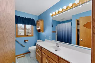 302 Cross St, Lake City, MN 55041 - Photo 23