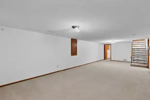 302 Cross St, Lake City, MN 55041 - Photo 31