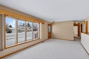 302 Cross St, Lake City, MN 55041 - Photo 11