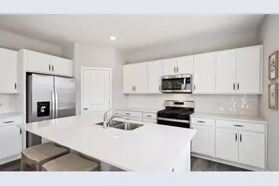 8228 Marquette Avenue NE, Otsego, MN 55330 - Photo 3