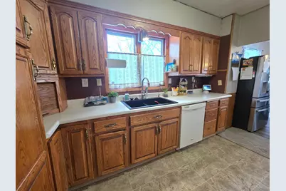 702 4th Street SE, Pipestone, MN 56164 - Photo 9