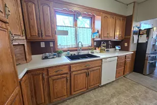 702 4th St SE, Pipestone, MN 56164 - Photo 9