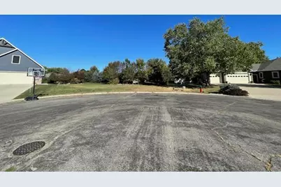 1506 18th Avenue SW, Austin, MN 55912 - Photo 3