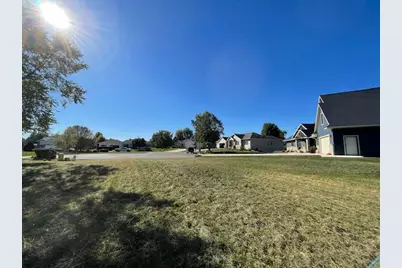 1506 18th Avenue SW, Austin, MN 55912 - Photo 1