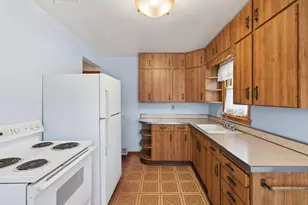 515 County Rd B E, Maplewood, MN 55117 - Photo 9