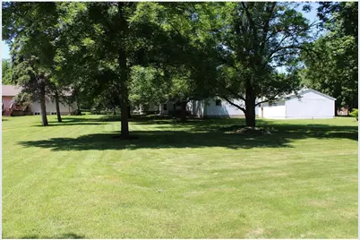 201 3rd Street SE, Renville, MN 56284 - Photo 7