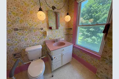 201 3rd Street SE, Renville, MN 56284 - Photo 17