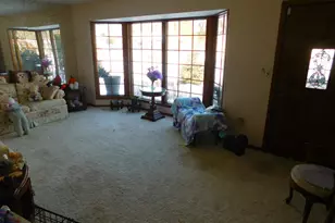 200 Colleen Ave, Shoreview, MN 55126 - Photo 9