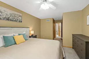 8771 Branson Dr, Inver Grove Heights, MN 55076 - Photo 15