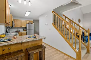 8771 Branson Dr, Inver Grove Heights, MN 55076 - Photo 9