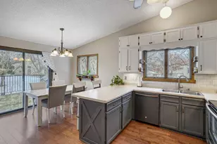 4397 Arden View Ct, Arden Hills, MN 55112 - Photo 3