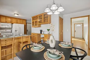 8824 41st Ave N, New Hope, MN 55427 - Photo 11