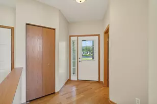 2177 Cool Stream Cir, Eagan, MN 55122 - Photo 9