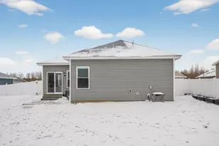 445 Wildflower Ln, Waverly, MN 55390 - Photo 23