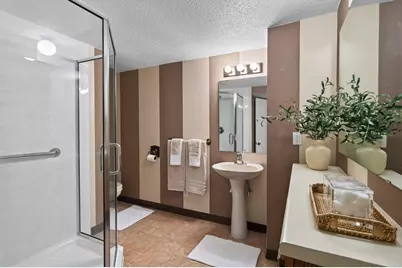 6483 Berkshire Lane N, Maple Grove, MN 55311 - Photo 13