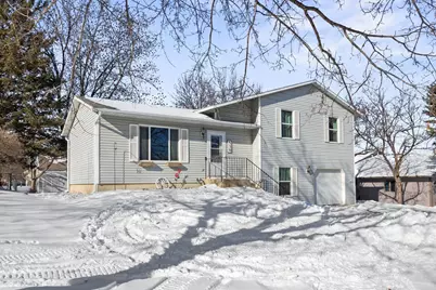 530 Jackson Street SW, Hutchinson, MN 55350 - Photo 1