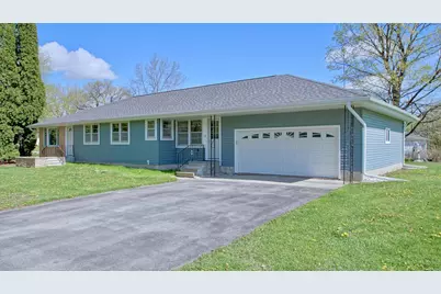124 Cedar Street SE, Mazeppa, MN 55956 - Photo 1