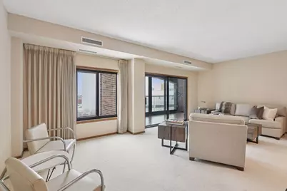 1235 Yale Place #908, Minneapolis, MN 55403 - Photo 3