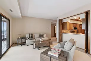 1235 Yale Pl, Minneapolis, MN 55403 - Photo 7