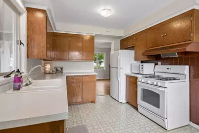 10013 Fremont Avenue S, Minneapolis, MN 55431 - Photo 9