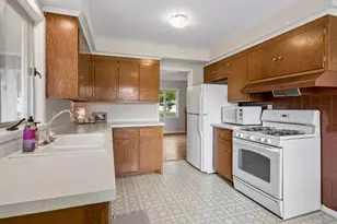 10013 Fremont Ave S, Minneapolis, MN 55431 - Photo 9